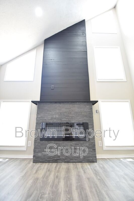 Building Photo - 5817 Horton Pl