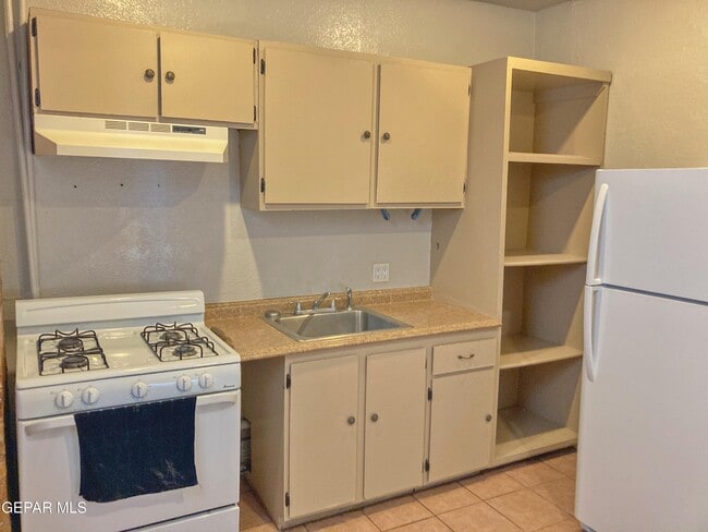 Building Photo - 1308 Montana Ave