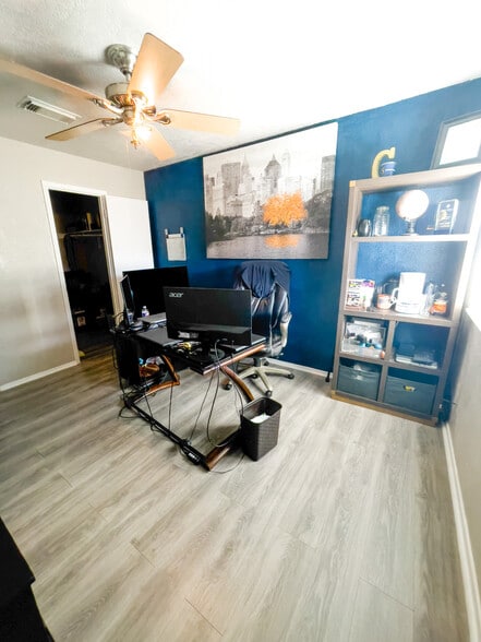 Office - 2148 Hazlitt Dr