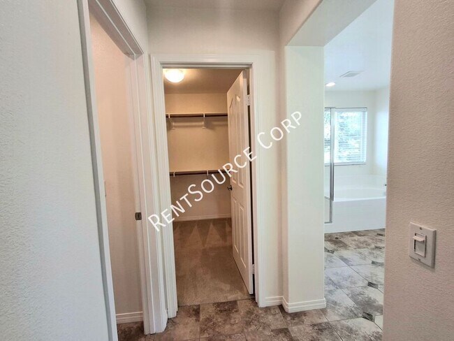 Building Photo - 28408 Camino Del Arte Dr