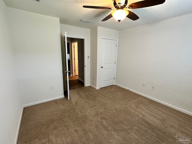 Building Photo - 7307 Single Trce