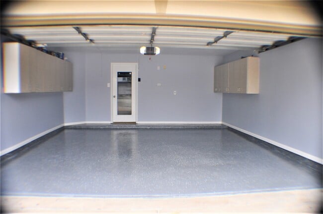 Building Photo - 9503 Deep Valley Dr