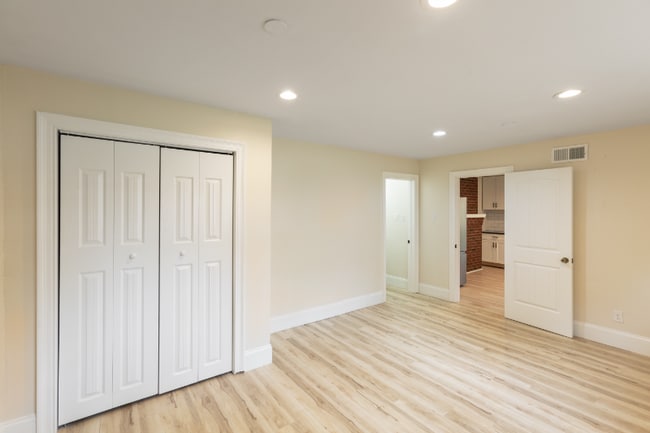 Building Photo - 11439 Scotland Ln