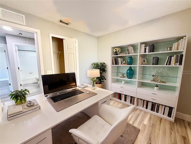 Building Photo - 9604 Charlesberg Dr