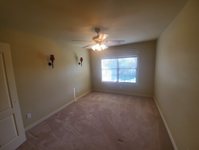 Building Photo - 4083 N Zion Valley Dr