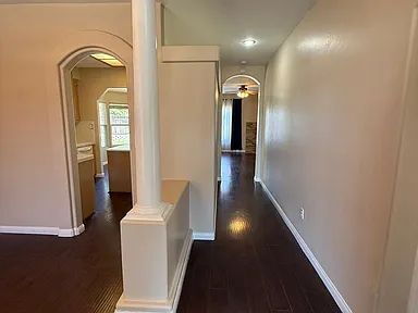 Building Photo - Beautiful 3 bedroom 2 bath home home in The Seasons!