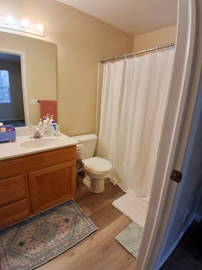 Building Photo - 504 N Seven Peaks Blvd