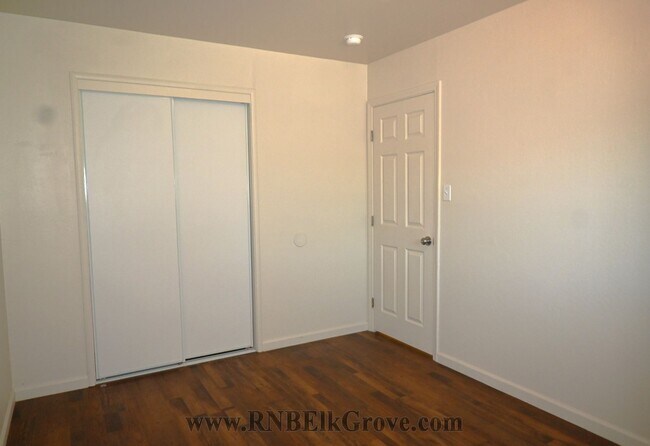 Building Photo - 6903 Fruitridge Rd