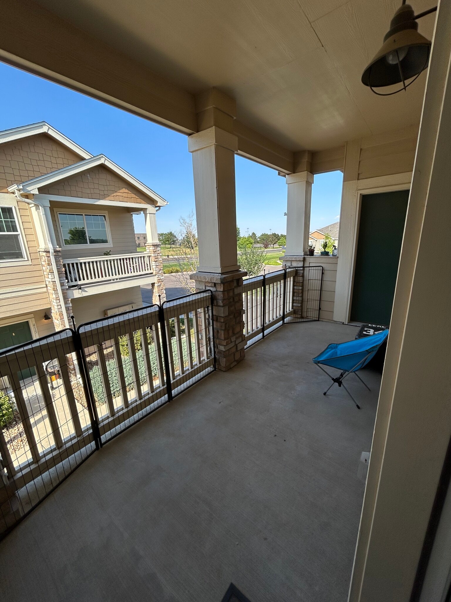 Building Photo - 6915 W 3rd St