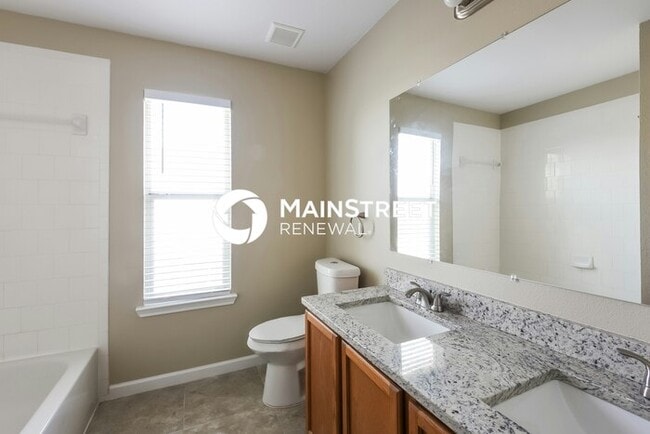 Building Photo - 4 Bedroom Pet-Friendly Home in Schertz, TX with Main Street Renewal