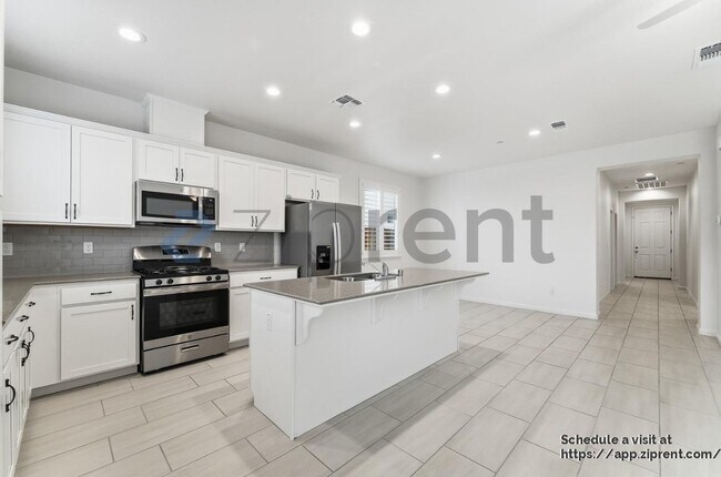 Building Photo - 4612 Irma Dr