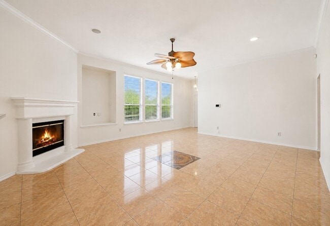 Building Photo - 1040 Castille Dr