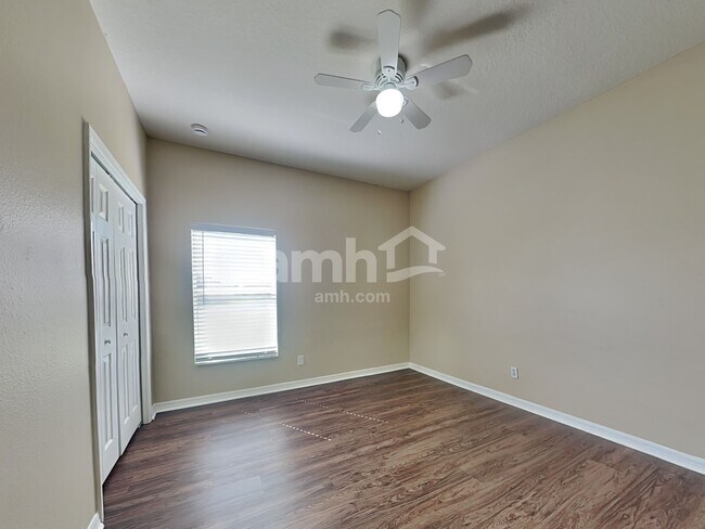 Building Photo - 1216 Maplebrook Dr