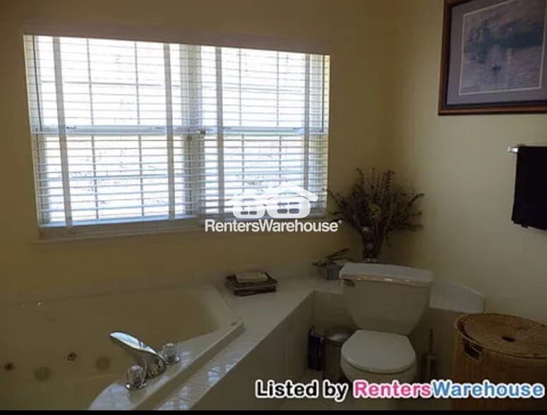 Building Photo - 2571 Vireo Ct