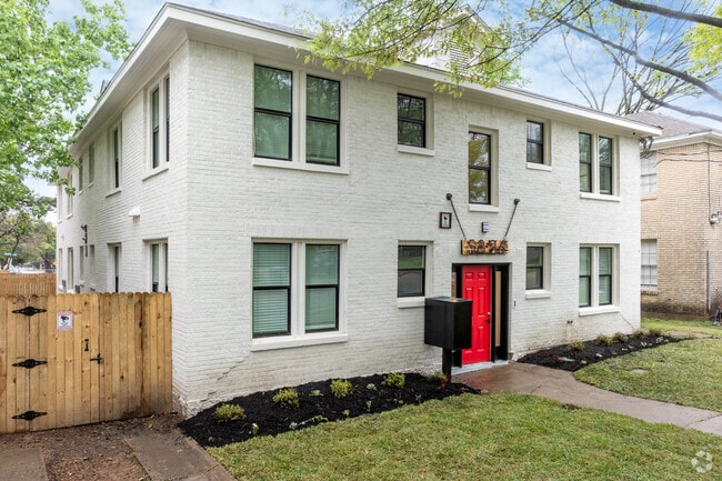 Building Photo - 5826 Oram St