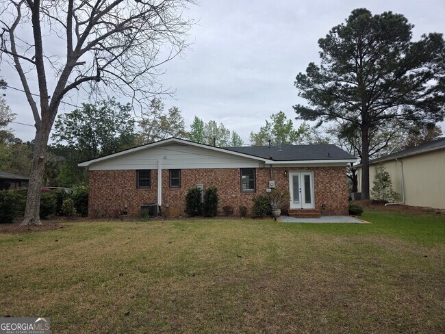 Building Photo - 103 W 15th St