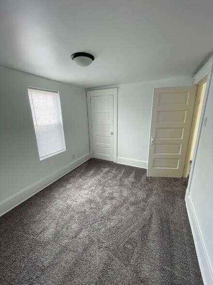 Building Photo - 50 Braddock St