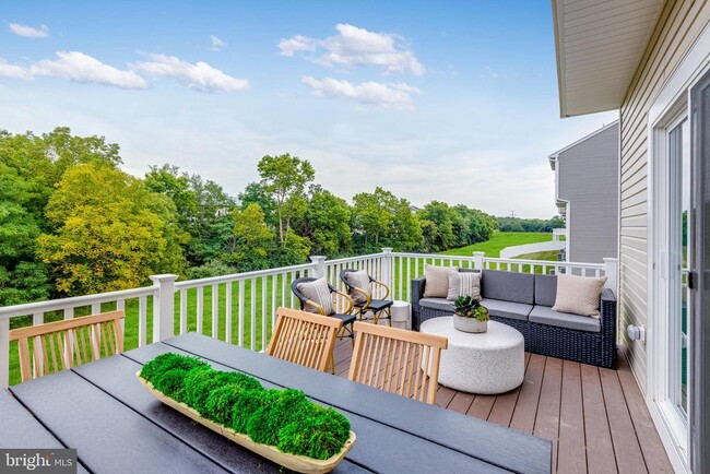 Building Photo - 1230 Red Clover Ln