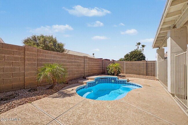 Building Photo - 22516 N 68th Dr