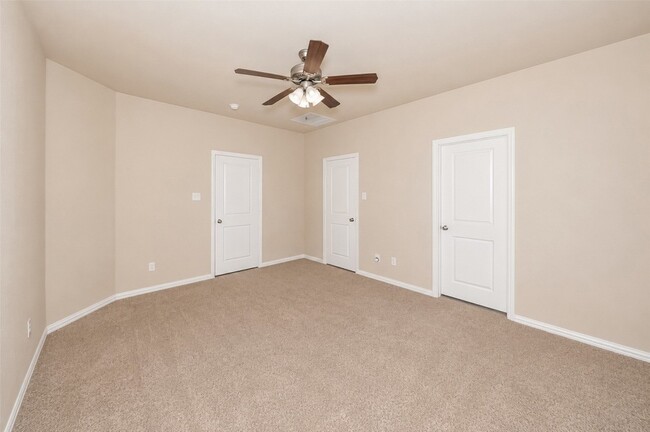 Building Photo - 356 Emerald Creek Dr