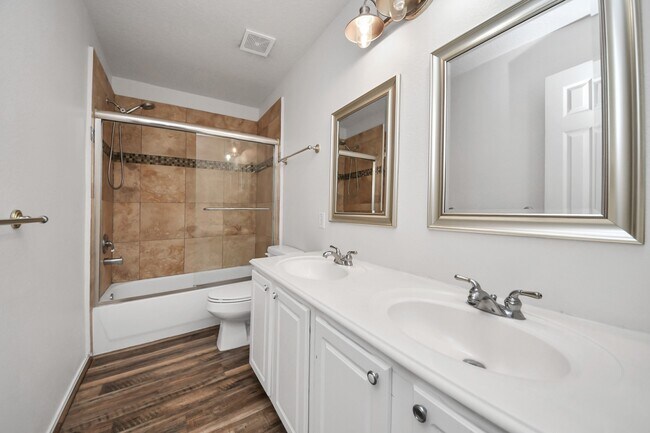 Building Photo - 20510 Pioneer Bend Ct
