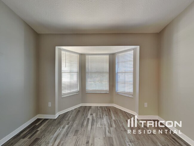 Building Photo - 1557 Skye Ct