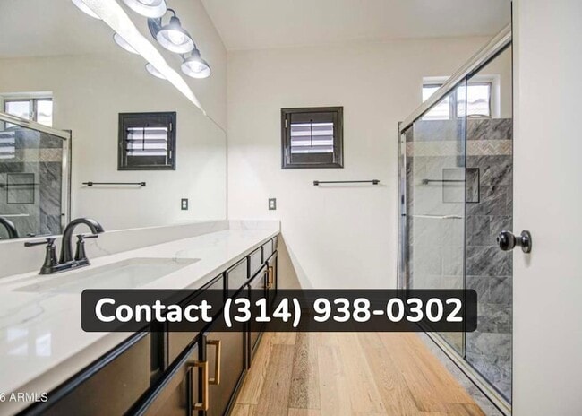 Building Photo - 1750 W Union Hills Dr
