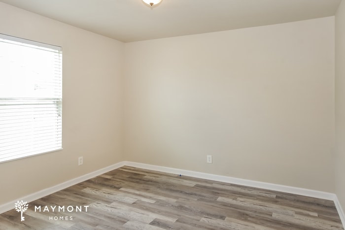 Building Photo - 203 Whitestone Dr NE