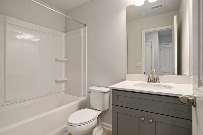 Building Photo - 3170 Washburn St SE