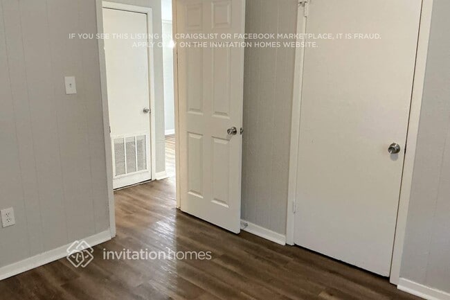 Building Photo - 606 College Mound Rd