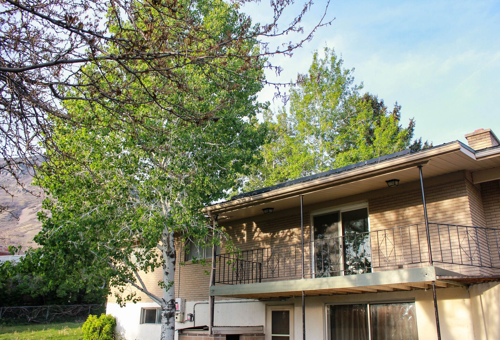 Building Photo - 697 N 1020 E