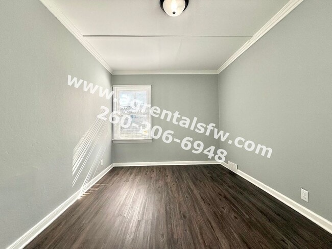 Building Photo - 3 Bedroom House