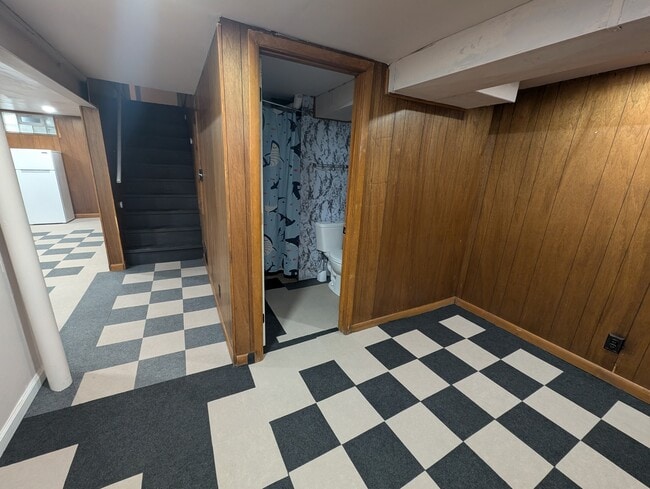 Building Photo - Rutland Ave