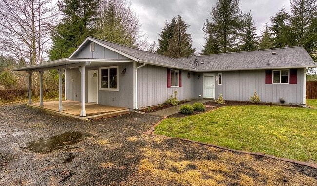 Building Photo - 207 NE Nikki Ln