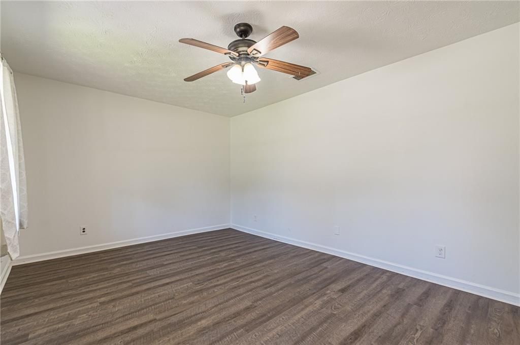 Building Photo - 926 Live Oak Ct