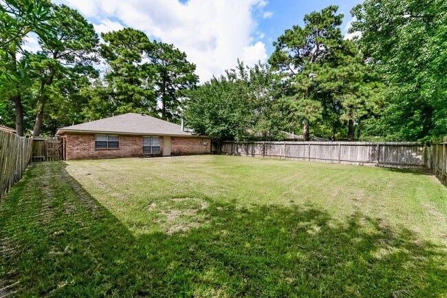 Building Photo - 9415 Charterlawn Cir