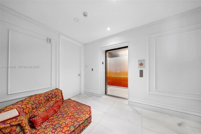 Building Photo - 700 NE 26th Terrace