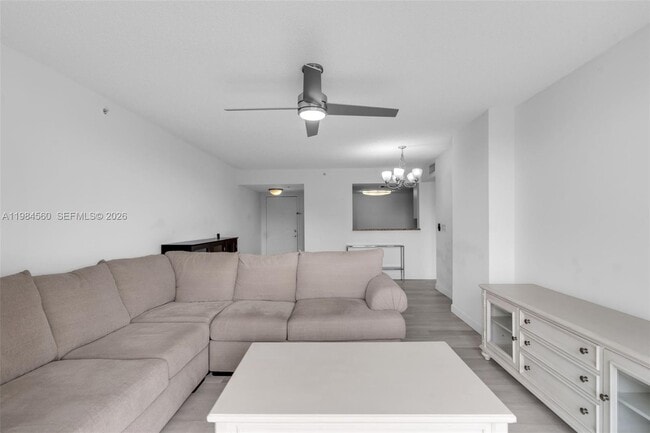 Building Photo - 520 SE 5 Ave