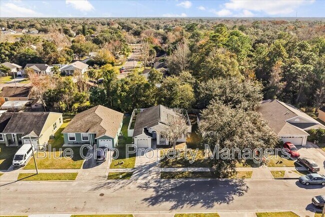 Building Photo - 2229 Hannah Ln