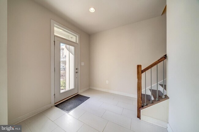 Building Photo - 20752 Duxbury Terrace