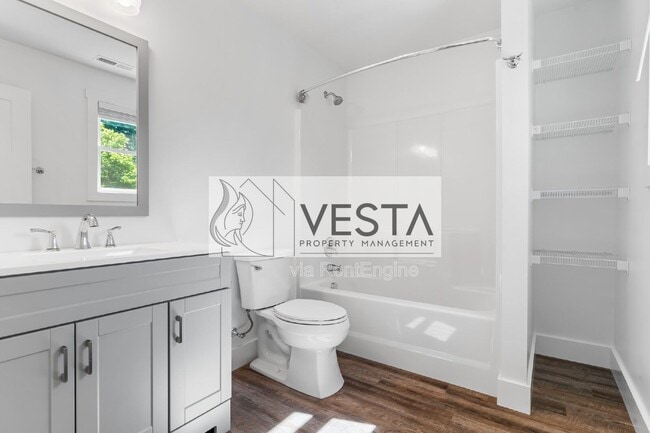 Building Photo - 12 Riddle Rd