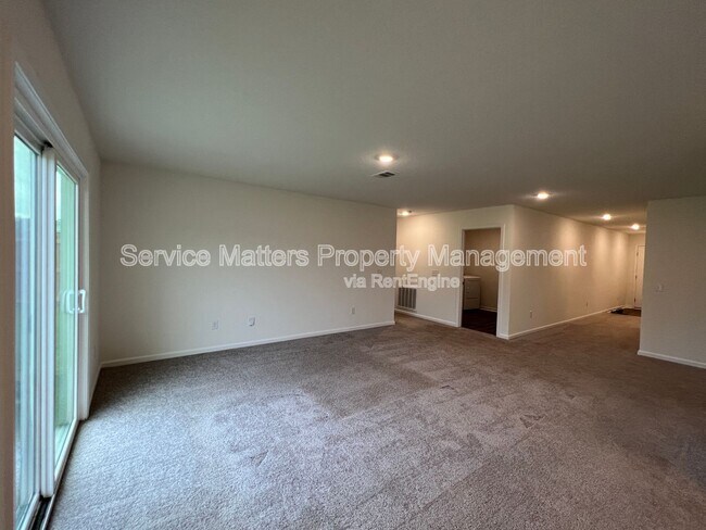 Building Photo - 4370 Jitterbug St