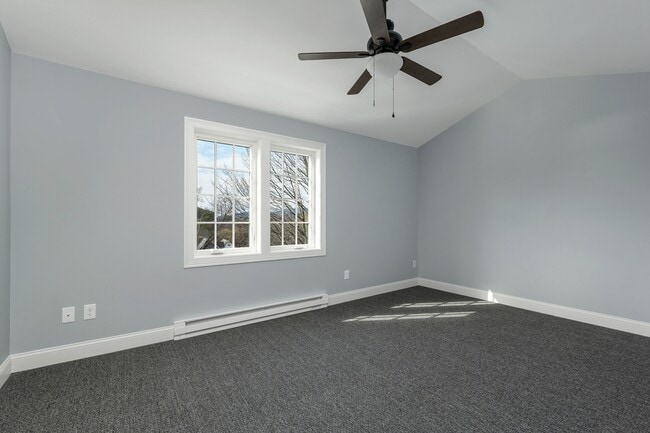 Building Photo - 65 Main St