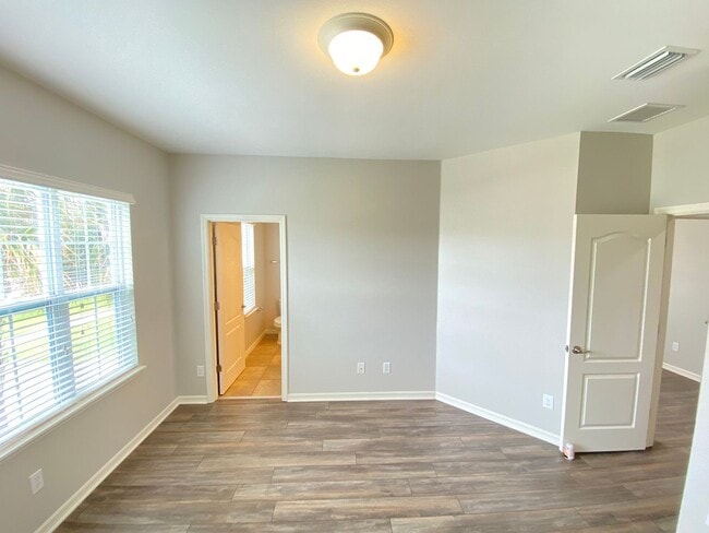 Building Photo - 7255 Shadeview Alley