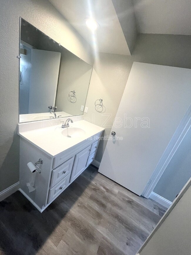 Building Photo - 1313 Floyd Ave