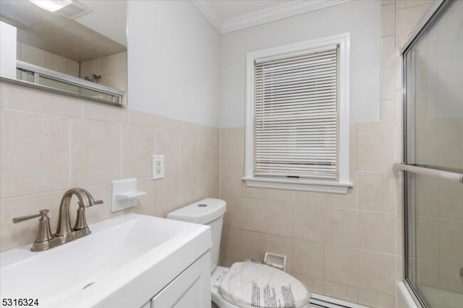 Building Photo - 4 Coppola St