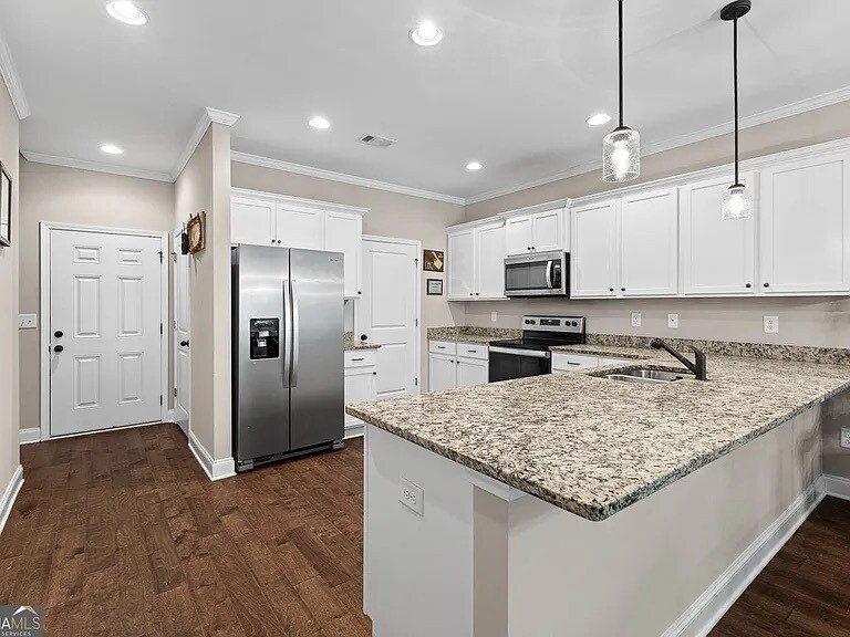 Building Photo - 3875 Valley View Ct