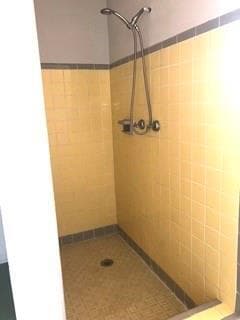 Building Photo - 3200 NE 5th Ct