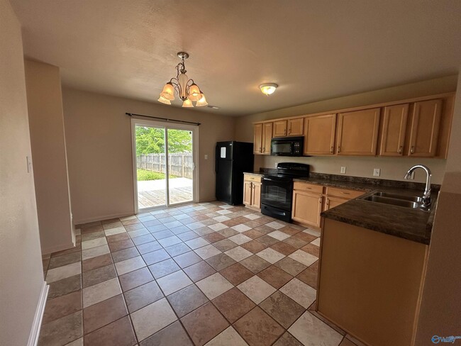 Building Photo - 115 Farmington Dr