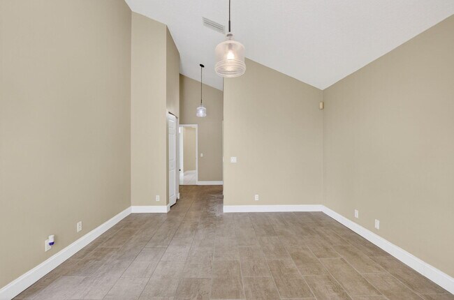 Building Photo - 9336 Water Course Way